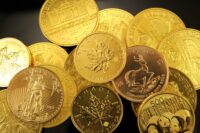 Are there any risks or limitations to using gold as an inflation hedge?